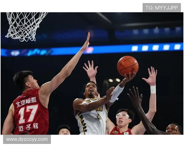 CBA最新战报广厦与青岛激战正酣精彩瞬间回顾与分析